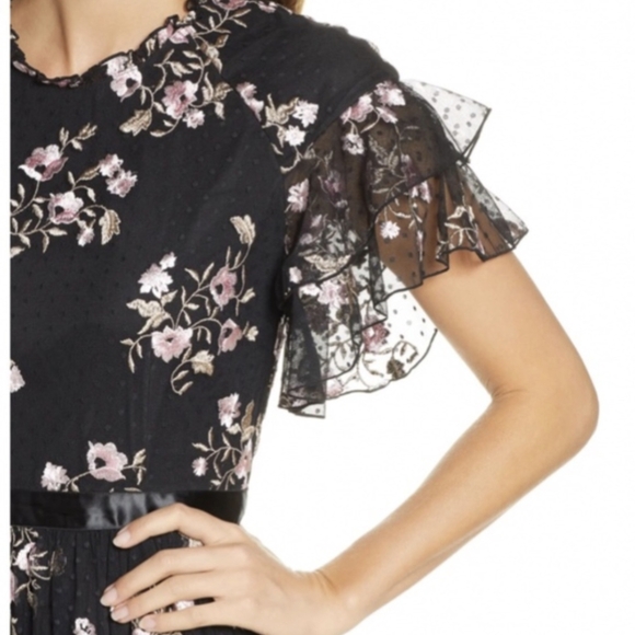 NWT Rachel Parcell Embroidered Tiered Mesh Flutter Sleeve Midi Dress Black M - Picture 4 of 9